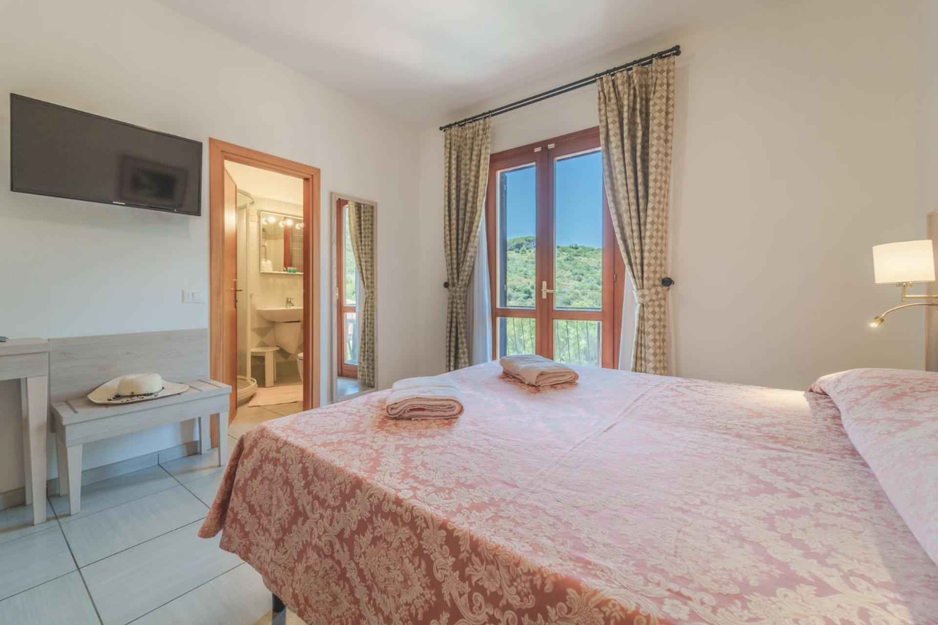פטובאיה Hotel Lo Scirocco מראה חיצוני תמונה
