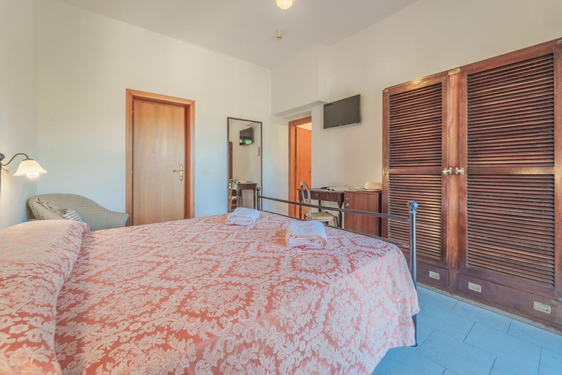 פטובאיה Hotel Lo Scirocco מראה חיצוני תמונה