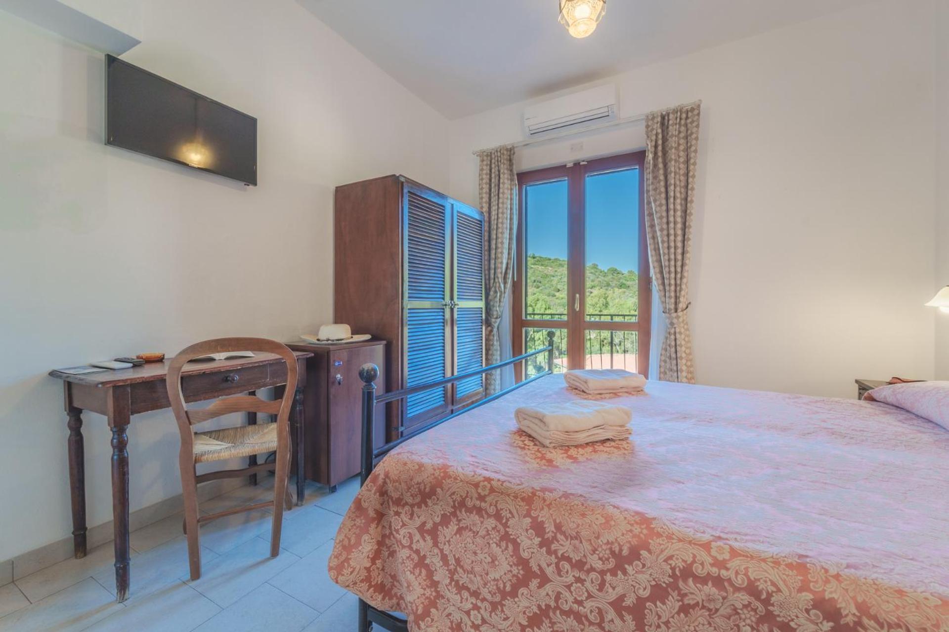פטובאיה Hotel Lo Scirocco מראה חיצוני תמונה