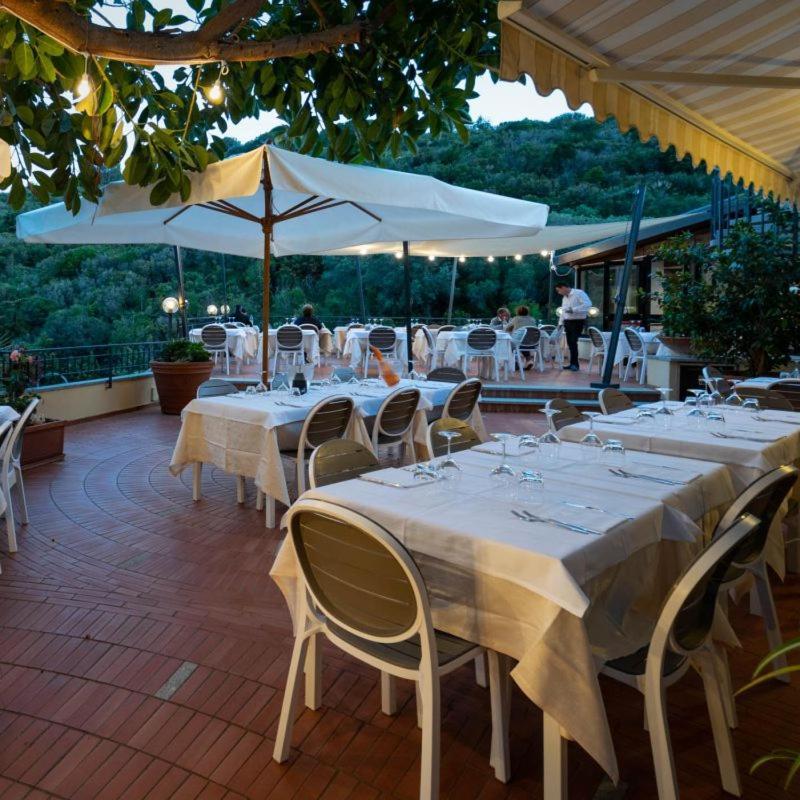 פטובאיה Hotel Lo Scirocco מראה חיצוני תמונה
